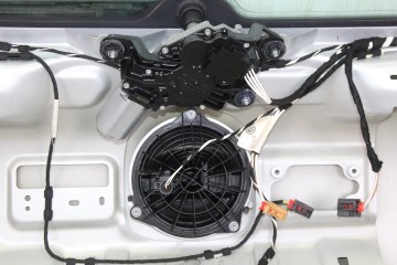 PORTON TRASERO VOLKSWAGEN GOLF VI (5K1)(10.2008)