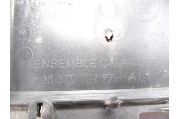 9637079777 REJILLA DELANTERA CITROEN XSARA BERLINA