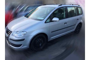 VOLKSWAGEN TOURAN (1T2) Advance