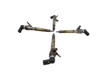 8201100113 INYECTOR MERCEDES-BENZ CLASE A (BM 176)