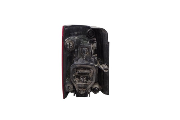 PILOTO TRASERO DERECHO PEUGEOT PARTNER (S2)