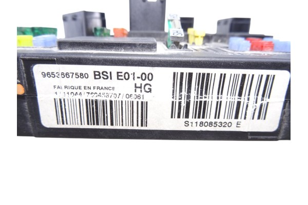 9653667580 CAJA RELES / FUSIBLES PEUGEOT PARTNER (S2)