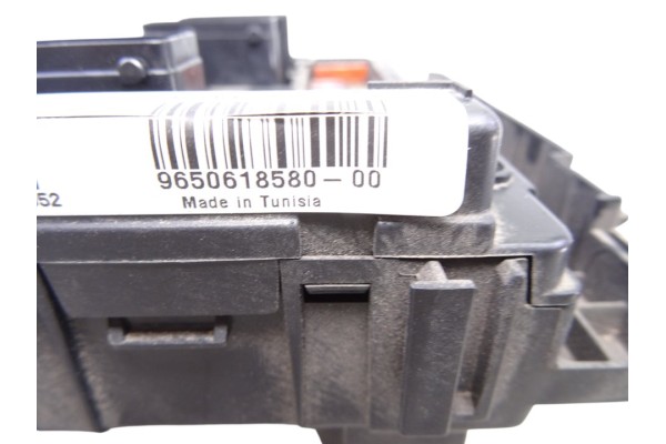 9650618580 CAJA RELES / FUSIBLES PEUGEOT PARTNER (S2)
