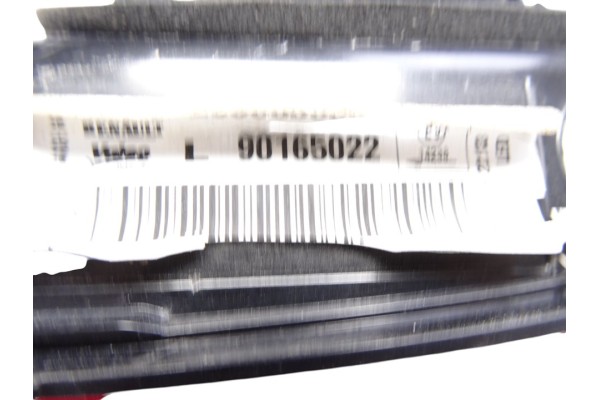 90165022 PILOTO TRASERO IZQUIERDO INTERIOR RENAULT KADJAR Business 2020 90165022 216211 RENAULT - 2