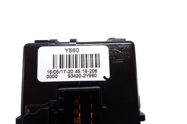 934202Y660 MANDO LIMPIA KIA CEED (JD)