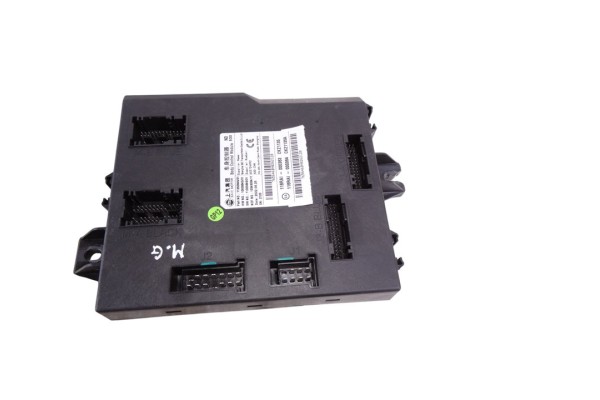11355646 CAJA RELES / FUSIBLES MG HS