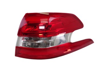PILOTO TRASERO DERECHO PEUGEOT 308 SW