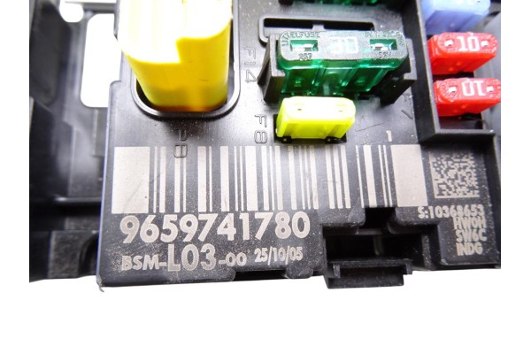 9659741780  CAJA RELES / FUSIBLES CITROEN C3 1.1 Collection 2005 9659741780 216687 CITROEN - 1