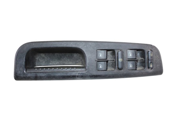 MANDO ELEVALUNAS DELANTERO IZQUIERDO VOLKSWAGEN GOLF IV BERLINA (1J1)(10.1997)