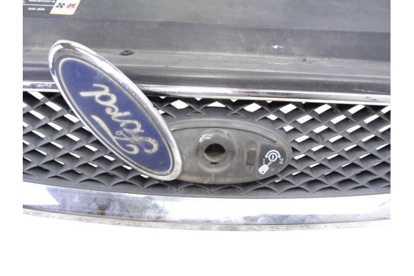 4M518138AE REJILLA DELANTERA FORD FOCUS BERLINA (CAP) Ambiente (D) 2006 4M518138AE 216739 FORD - 1