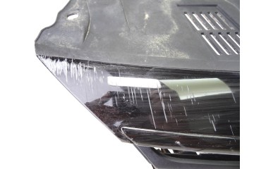 628101467R REJILLA DELANTERA RENAULT CLIO IV Authentique 2015 628101467R 216760 RENAULT - 2