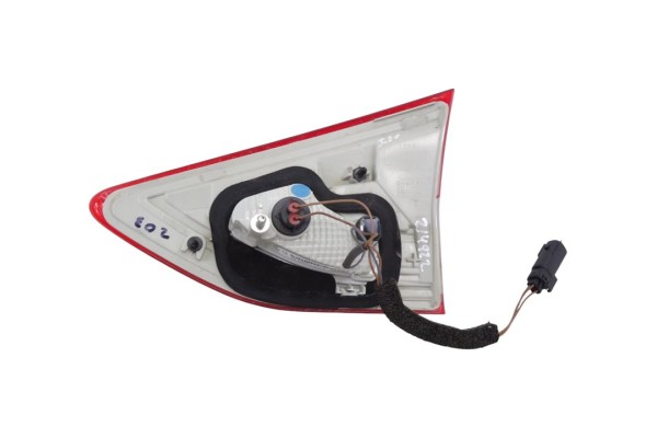 PILOTO TRASERO IZQUIERDO INTERIOR FORD KUGA (CBS)