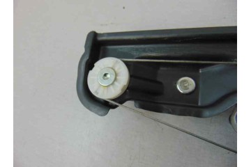 2 PIN ELEVALUNAS TRASERO DERECHO SSANGYONG TIVOLI Limited 4x2 2017 2 PIN 177936 SSANGYONG - 2