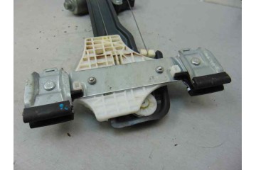 2 PIN ELEVALUNAS TRASERO IZQUIERDO SSANGYONG TIVOLI Limited 4x2 2017 2 PIN 177937 SSANGYONG - 2