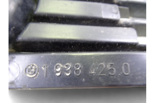 1938425 REJILLA PARAGOLPES IZQUIERDA BMW SERIE 7 (E32) 735i 1990 1938425 217123 BMW - 2