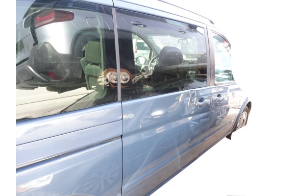 PUERTA LATERAL CORREDERA DERECHA MERCEDES-BENZ VIANO (639)
