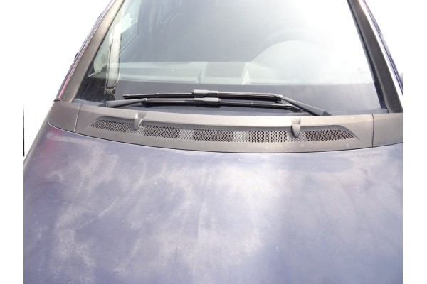 A1698360018 MOLDURAS DELANTERAS MERCEDES-BENZ CLASE B (BM 245)