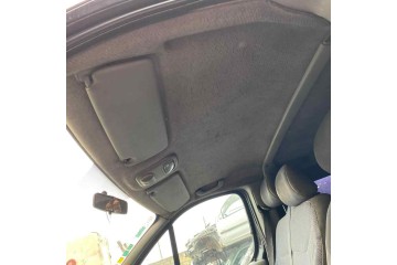 RENAULT TRAFIC II FURGÓN L1H1   Caja cerrada, corto