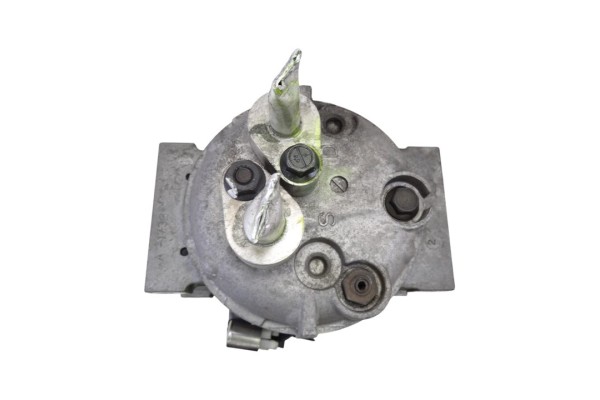 30613908  COMPRESOR AIRE ACONDICIONADO VOLVO S40 BERLINA 1.8i 2000 30613908 217193 VOLVO - 2