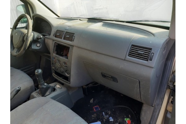 FORD TOURNEO CONNECT (TC7) Kombi B. corta (2006)