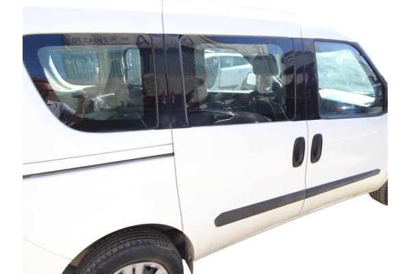  PUERTA LATERAL CORREDERA DERECHA FIAT II DOBLÒ (263) CARGO BASE COMBI 2020 217381 FIAT - 1