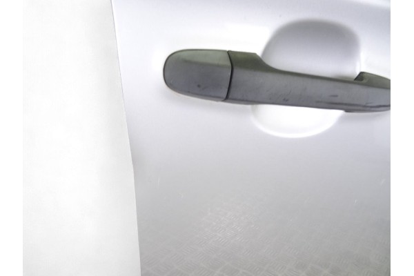  PUERTA DELANTERA DERECHA HYUNDAI I20 (PB) City S 2013 216916 HYUNDAI - 3