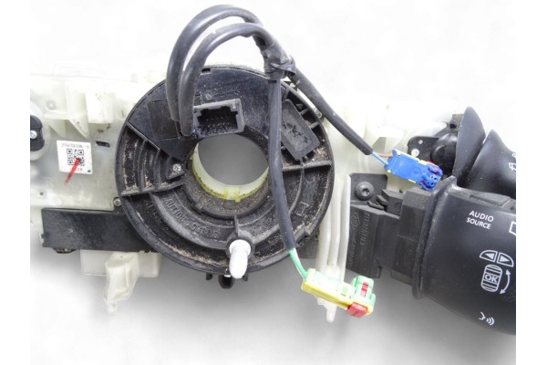 255670019R MANDO LUCES RENAULT MEGANE III SPORT TOURER Business 2011 255670019R 217619 RENAULT - 3