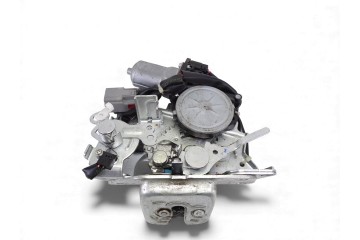 A81613106U CERRADURA MALETERO / PORTON CHRYSLER GRAND VOYAGER (RT) Limited 2017 A81613106U 217669 CHRYSLER - 1