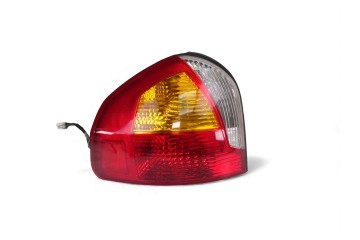 PILOTO TRASERO IZQUIERDO HYUNDAI SANTA FE (SM)