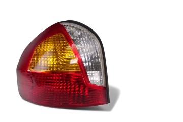 PILOTO TRASERO IZQUIERDO HYUNDAI SANTA FE (SM)