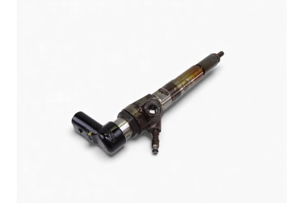 8201100113 INYECTOR MERCEDES-BENZ CLASE A (BM 176)