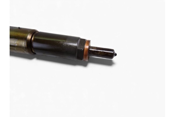 8201100113 INYECTOR MERCEDES-BENZ CLASE A (BM 176)