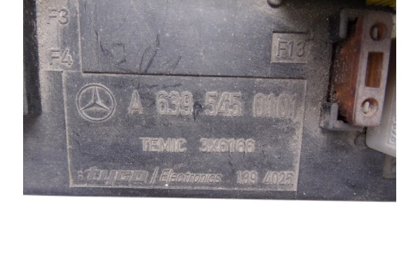 6395450301 CAJA RELES / FUSIBLES MERCEDES-BENZ VIANO (639)
