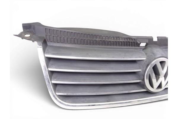 REJILLA DELANTERA VOLKSWAGEN PASSAT BERLINA (3B3)