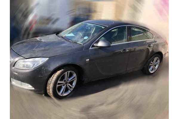 OPEL INSIGNIA BERLINA Cosmo