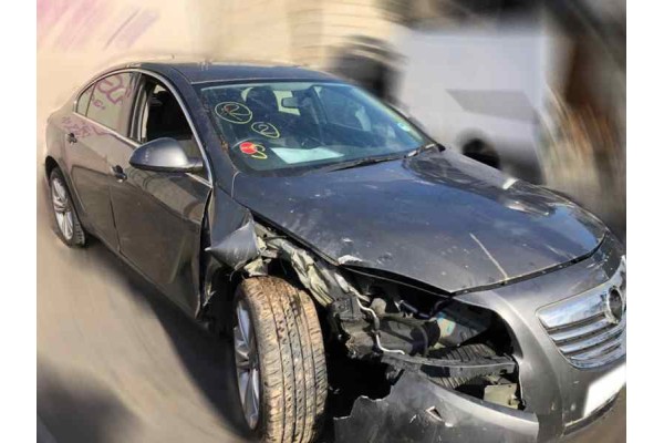 OPEL INSIGNIA BERLINA Cosmo