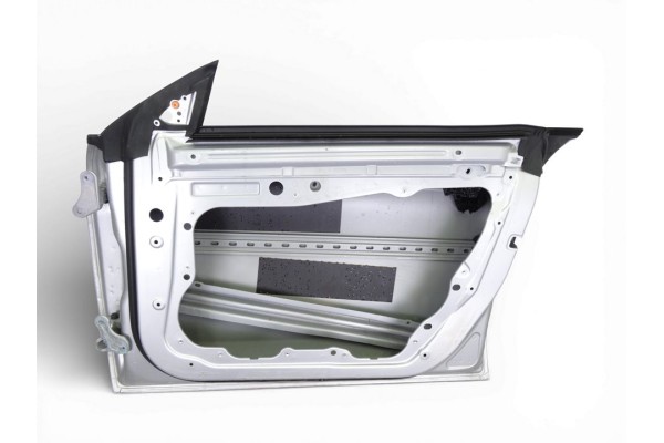 PUERTA DELANTERA DERECHA MERCEDES-BENZ CLASE CLA (BM 117)