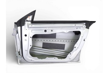 PUERTA DELANTERA DERECHA MERCEDES-BENZ CLASE CLA (BM 117)