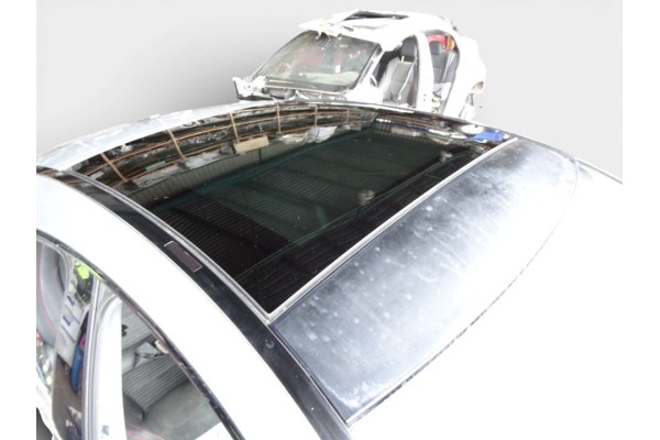 TECHO ELECTRICO MERCEDES-BENZ CLASE CLA (BM 117)