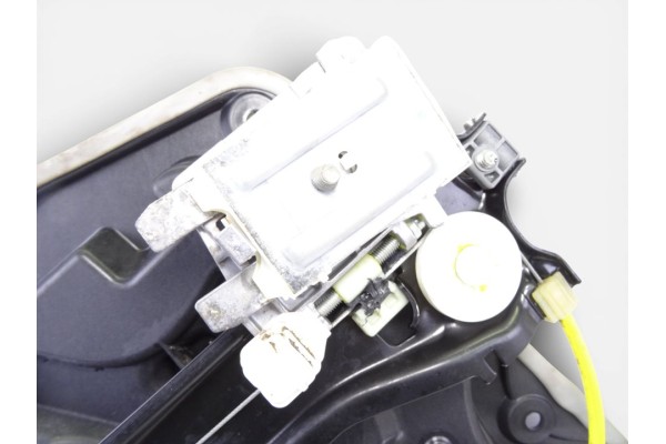 6 PIN ELEVALUNAS TRASERO IZQUIERDO MERCEDES-BENZ CLASE CLA (BM 117)