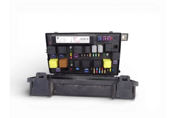 13242781 CAJA RELES / FUSIBLES OPEL ZAFIRA B