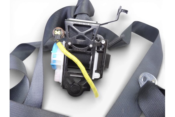 CINTURON SEGURIDAD TRASERO DERECHO TOYOTA C-HR (X10)