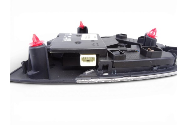 81260F4060 LUZ INTERIOR TOYOTA C-HR (X10)