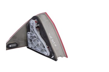 PILOTO TRASERO DERECHO MERCEDES-BENZ CLASE C (BM 203) BERLINA