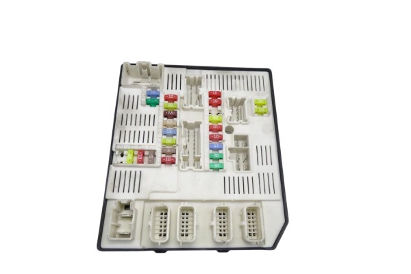 284B60008R CAJA RELES / FUSIBLES RENAULT MEGANE III SPORT TOURER