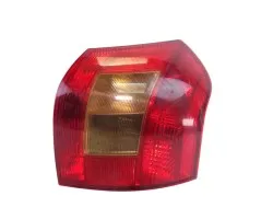 PILOTO TRASERO DERECHO TOYOTA COROLLA (E12)