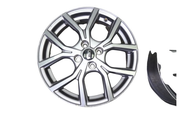 R17 JUEGO LLANTAS FORD FIESTA (CE1)