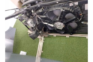 Parrilla, guardabarros, parachoques y radiadores delanteros BMW F44 M2