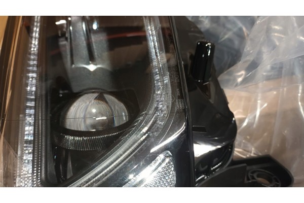 Juego Completo de Faros LED Diurnos VLAND para Jeep Grand Cherokee WK2
