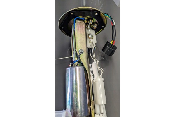 Mitsubishi 3000GT VR4 GTO Turbo Fuel Pump Assembly Part MB678807 MB698858 Packaging status original